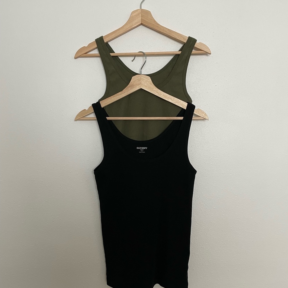 Lot of 2 Basic Tanks